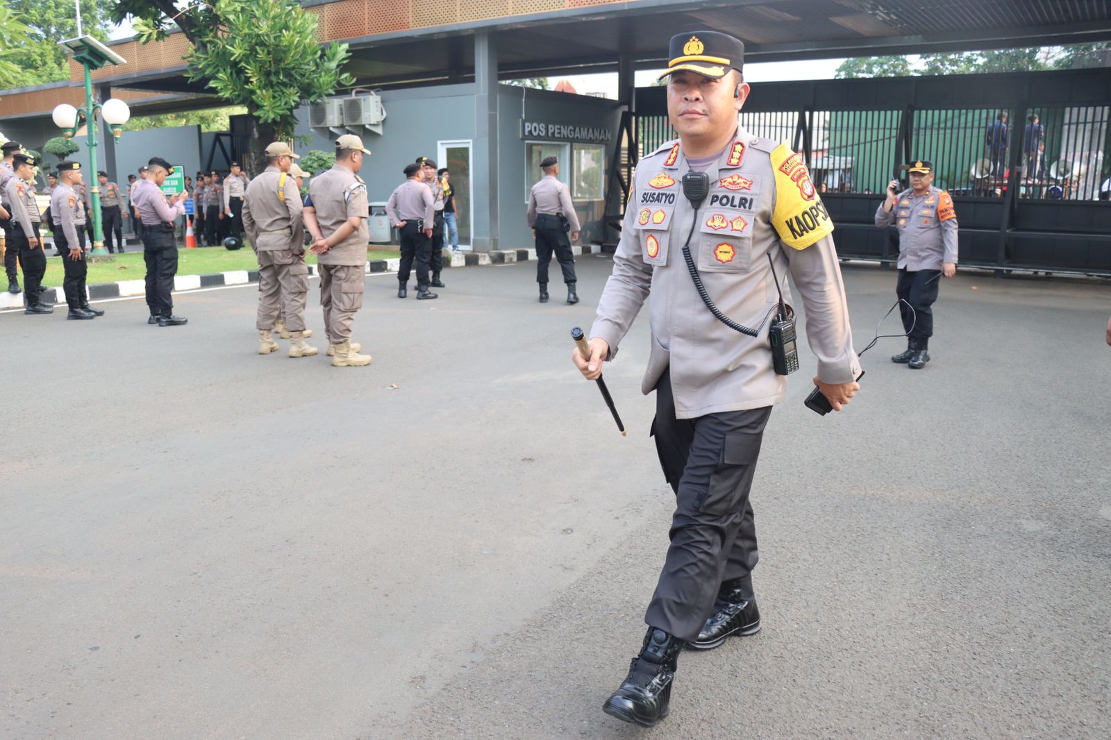 Polisi Kerahkan Ratusan Personel Amankan Aksi di DPR/MPR RI