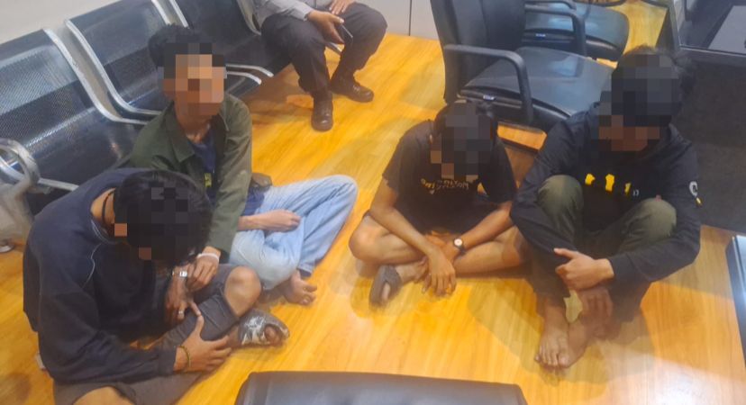 Tim Patroli Presisi Polres Metro Jakpus Amankan 5 orang Saat Hendak Tawuran, 3 Celurit Panjang Disita