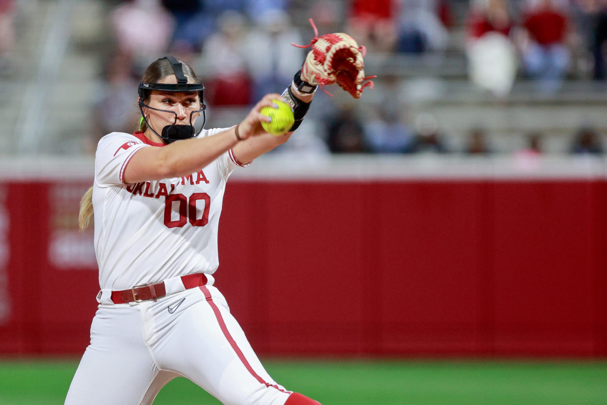 Softball OU bangkit mengalahkan Auburn untuk meraih seri SEC pertama musim ini