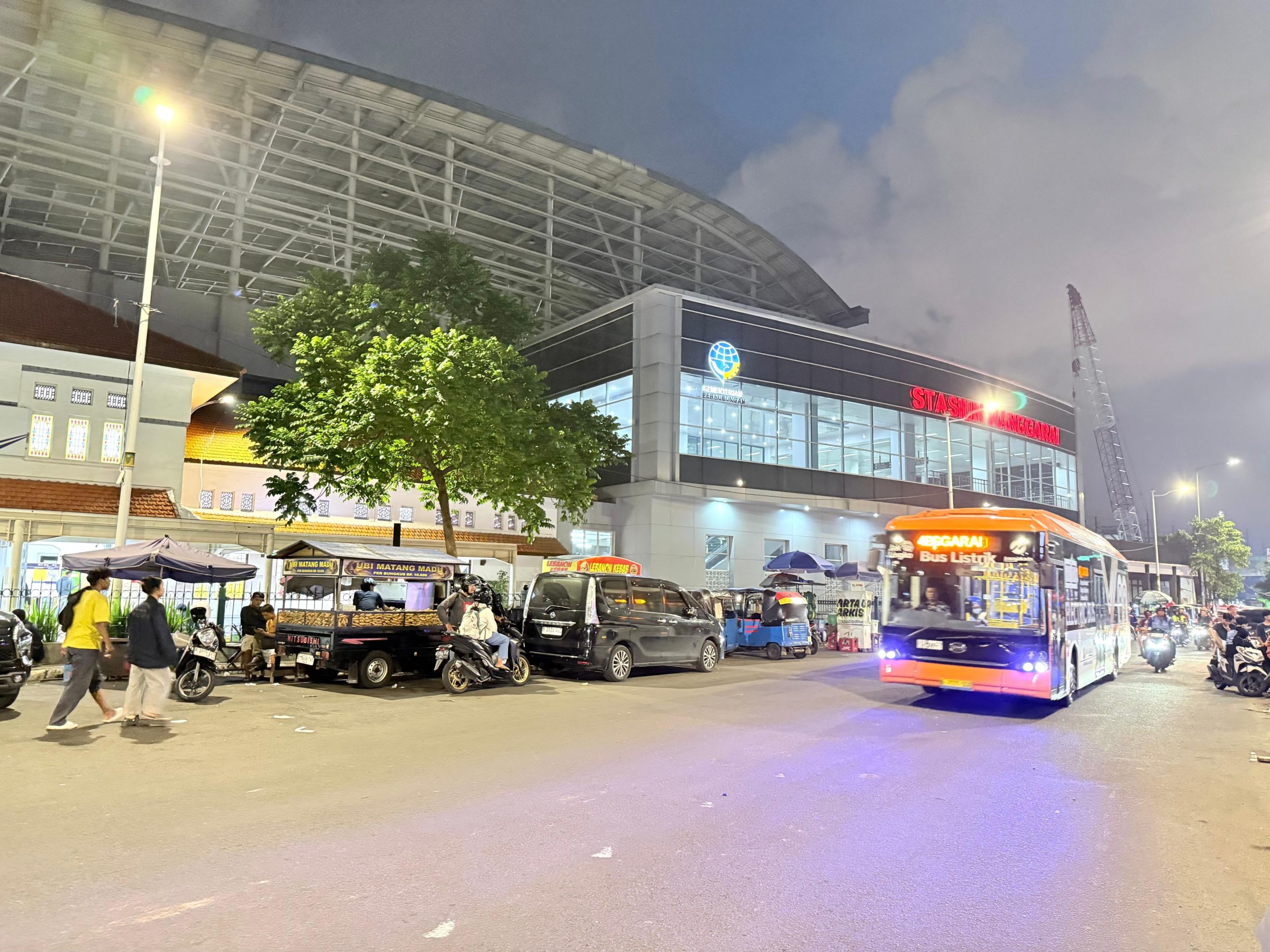 Stasiun Manggarai Makin Sibuk! 162 Ribu Pelanggan Bergerak Setiap Hari, LRT Segera Terhubung